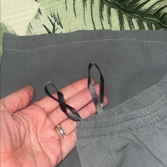 Eileen Fisher Silk Cropped Pants - Picture 6 of 8